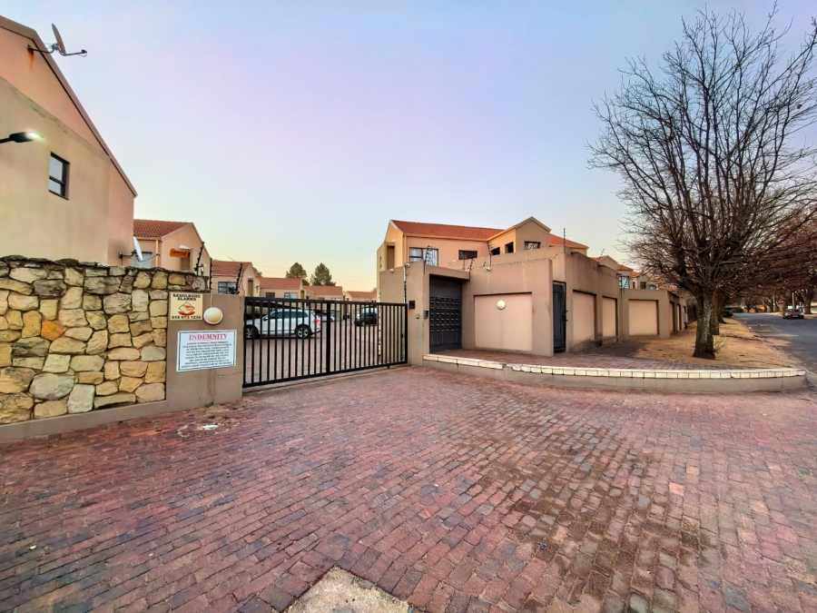 2 Bedroom Property for Sale in Sasolburg Ext 23 Free State